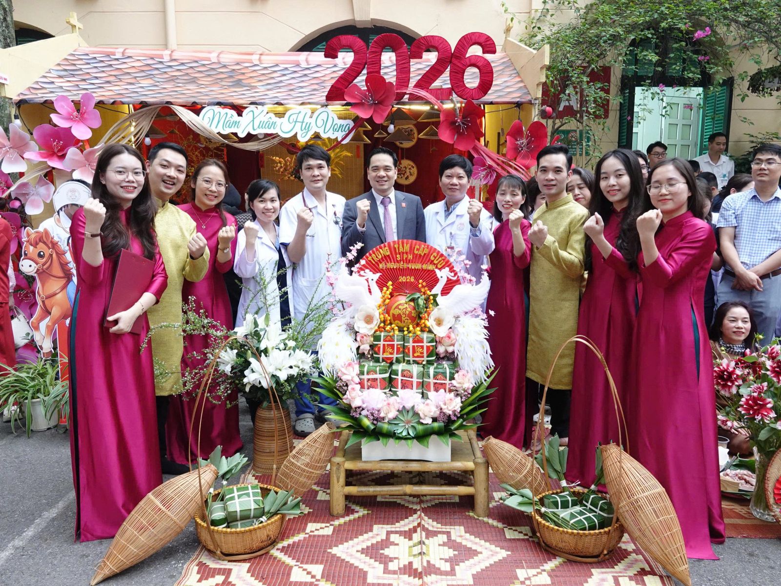 Không khí Tết rộn ràng tại Hội thi gói bánh chưng – Phố Tết Xanh Pôn 2026