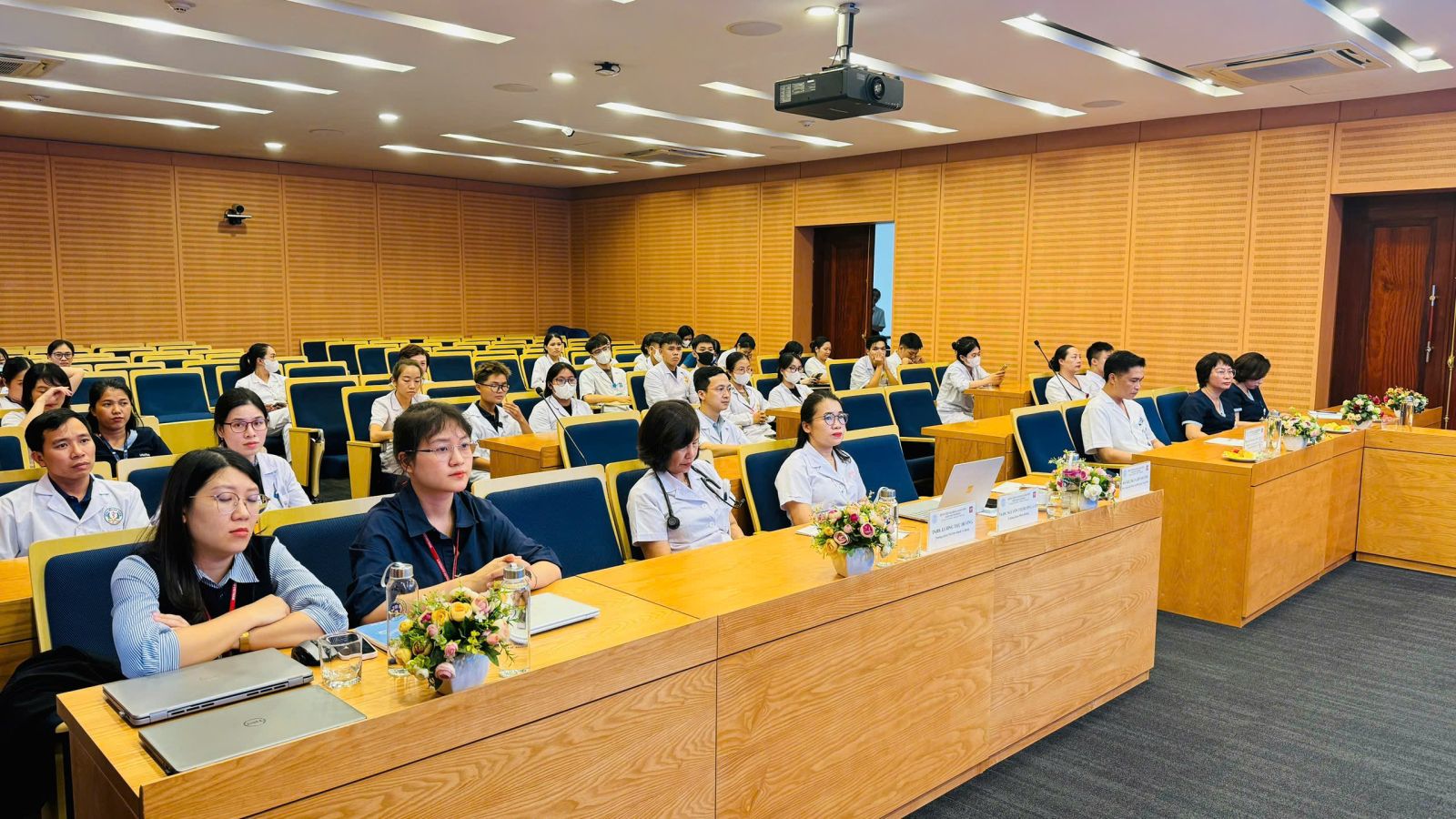 Chương trình đào tạo y khoa liên tục về ứng dụng chế độ ăn trong điều trị động kinh kháng thuốc tại BVĐK Xanh Pôn