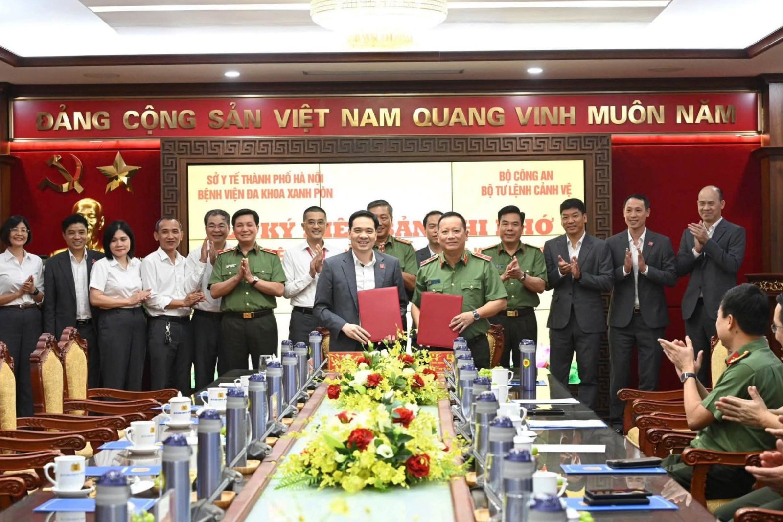 BVĐK Xanh Pôn và Bộ Tư lệnh Cảnh vệ kí kết Biên bản ghi nhớ hợp tác trong lĩnh vực y tế